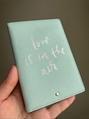 NWOT Kate Spade “Love is in the Air” Passport Holder, Light Blue